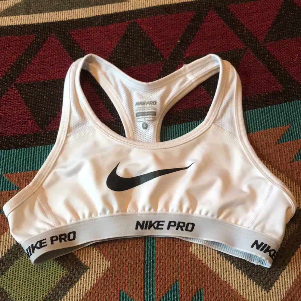 Nike Pro sports bra